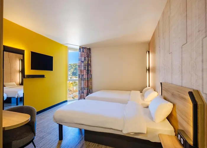 ホテル Stade Riviera