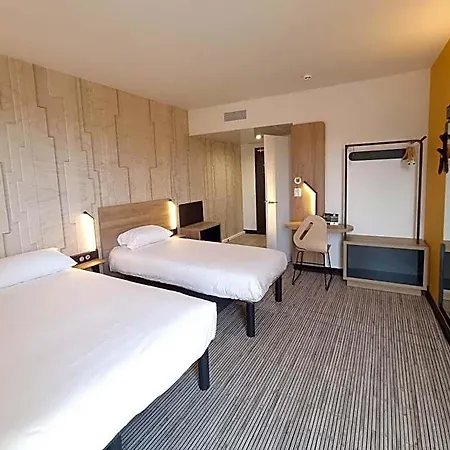 Stade Riviera Hotel 3*