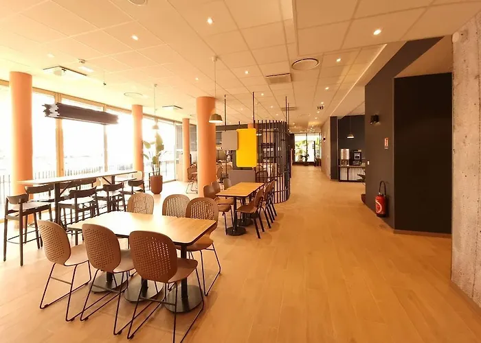 Stade Riviera 호텔 3*